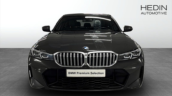 BMW 320 8 of 12