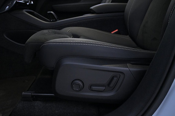 Volvo C40 11 of 27