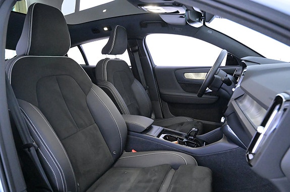 Volvo C40 12 of 27