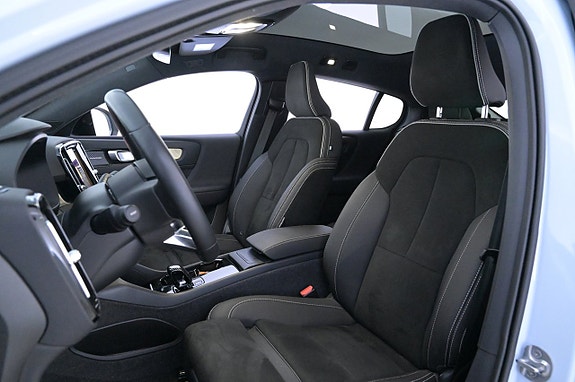 Volvo C40 9 of 27