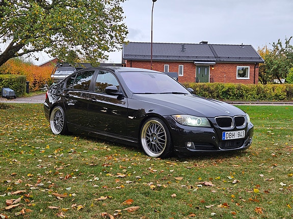 BMW 320d 4 of 10
