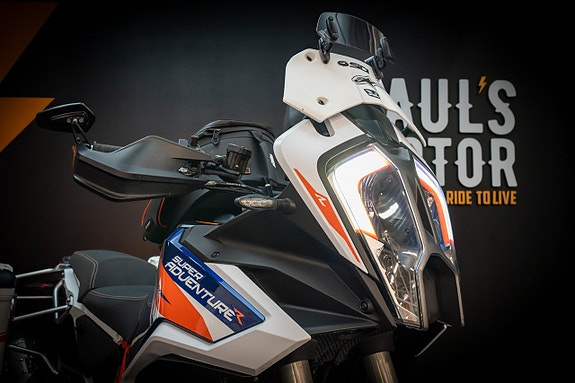 KTM 1290 Super Adventure R 10 of 23