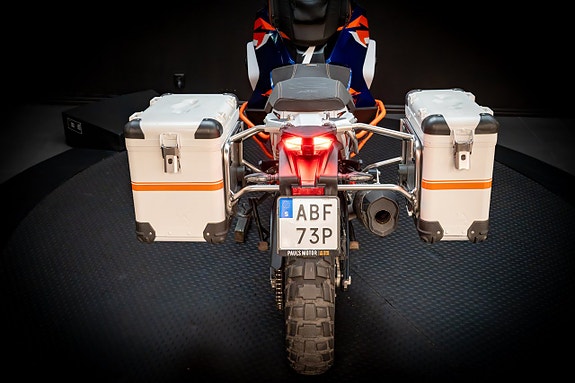 KTM 1290 Super Adventure R 20 of 23