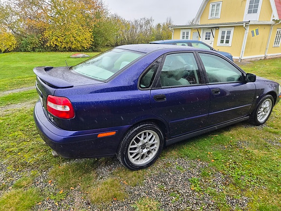 Volvo S40 3 of 8