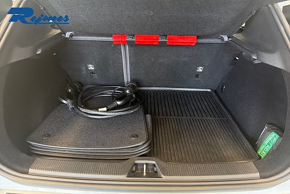 Volvo EX30 17 of 19