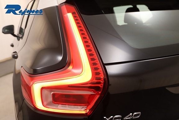 Volvo XC40 16 of 28