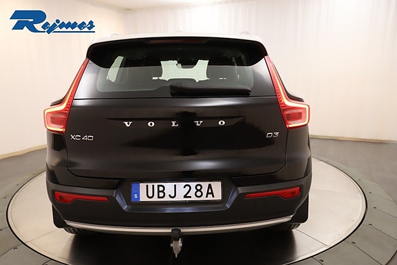 Volvo XC40 19 of 28