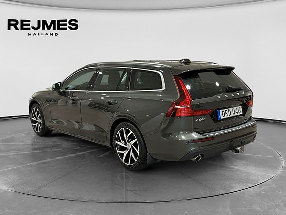 Volvo V60 2 of 13