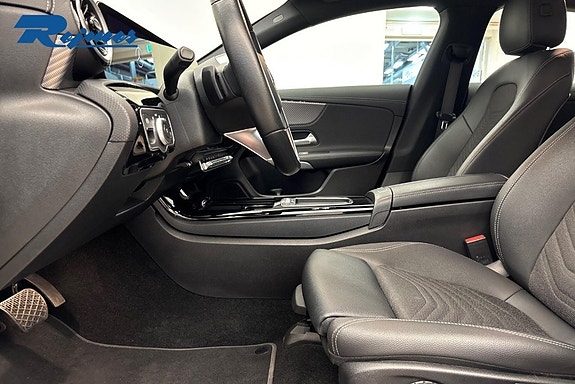 Mercedes-Benz CLA250 e 8 of 25
