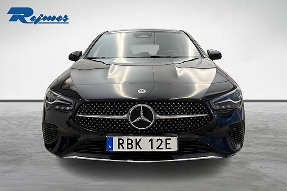 Mercedes-Benz CLA250 e 4 of 25