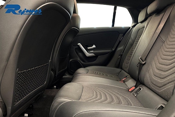 Mercedes-Benz CLA250 e 9 of 25