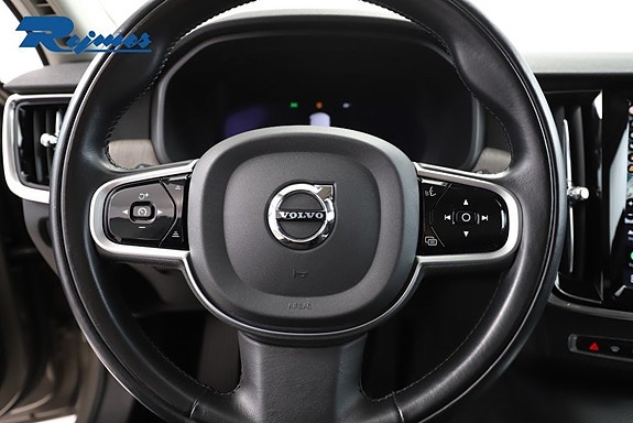 Volvo V90 Cross Country 13 of 23