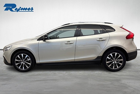 Volvo V40 Cross Country 4 of 20