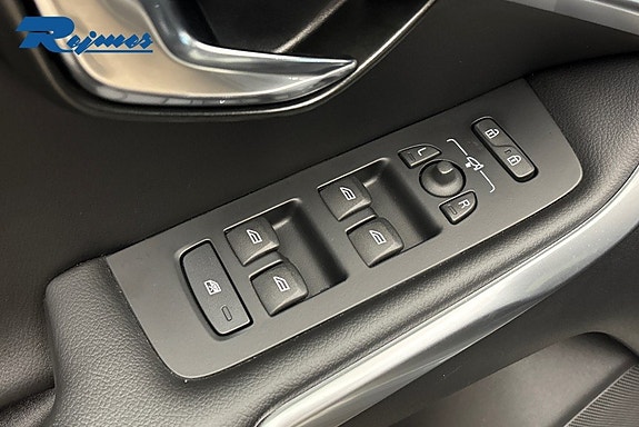 Volvo V40 Cross Country 14 of 20