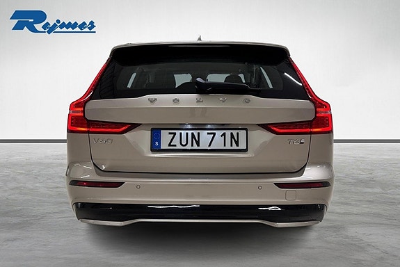 Volvo V60 4 of 20