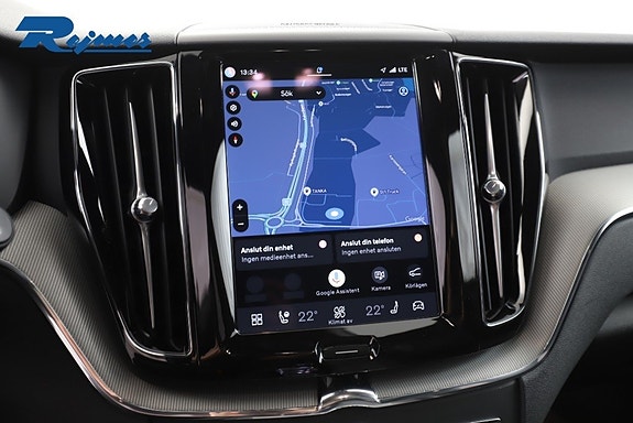 Volvo XC60 10 of 30