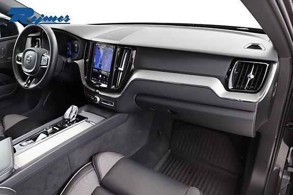 Volvo XC60 25 of 30