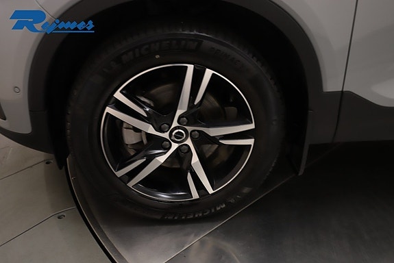 Volvo XC40 15 of 28