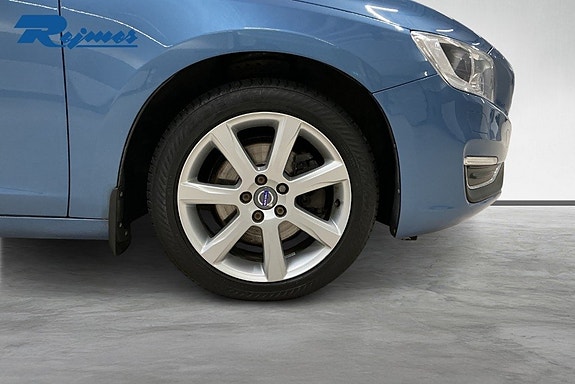 Volvo V60 16 of 19