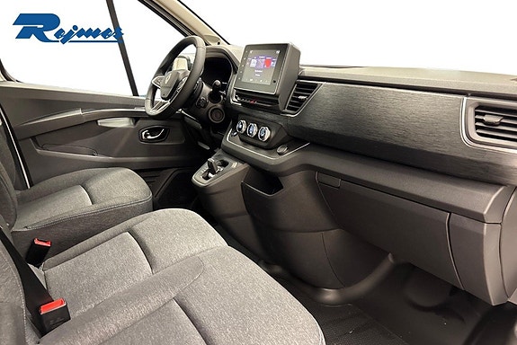 Renault Trafic 6 of 18