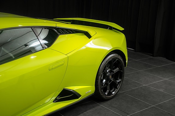 Lamborghini Huracan 8 of 21