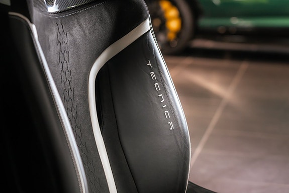 Lamborghini Huracan 21 of 21