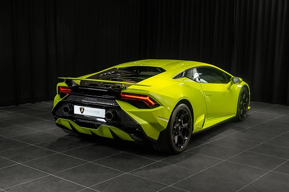 Lamborghini Huracan 10 of 21