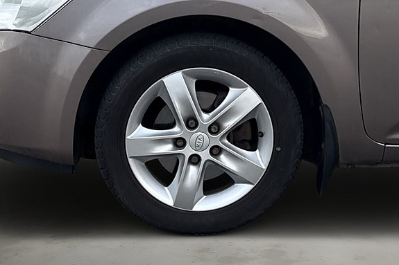 Kia Ceed 9 of 18
