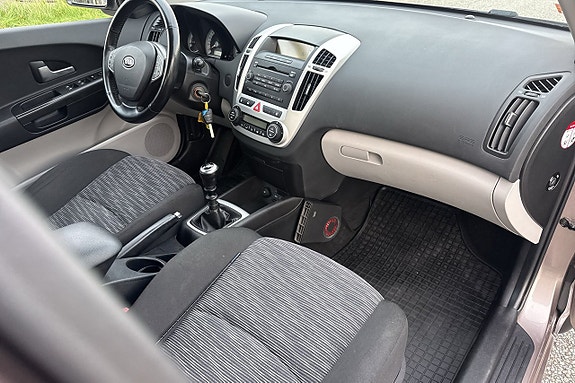 Kia Ceed 17 of 18