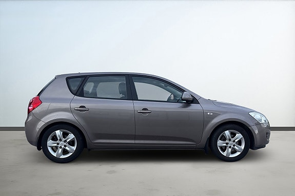 Kia Ceed 6 of 18