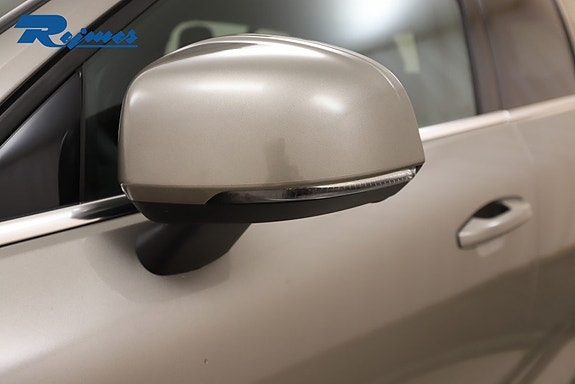 Volvo XC40 14 of 29