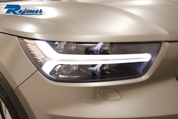 Volvo XC40 19 of 29