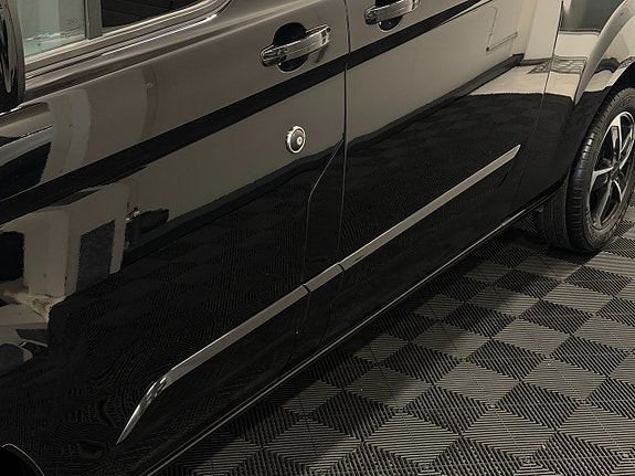 Ford Transit Custom 7 of 30