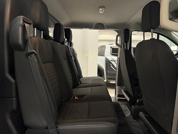 Ford Transit Custom 16 of 30