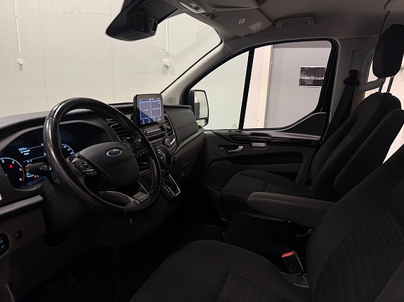 Ford Transit Custom 14 of 30