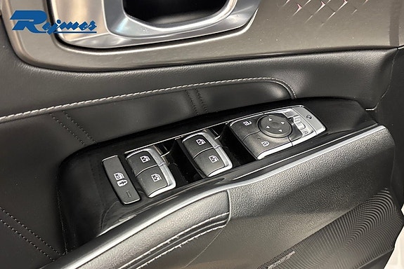 Kia Sorento 16 of 24