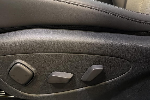 BYD Dolphin G 15 of 22