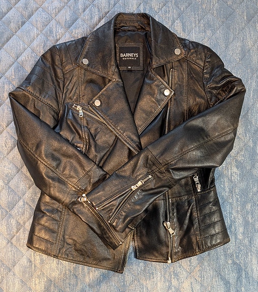 Product image 1 of 4