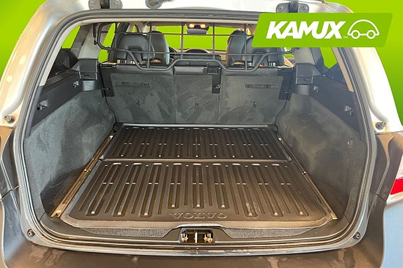 Volvo XC70 16 of 26
