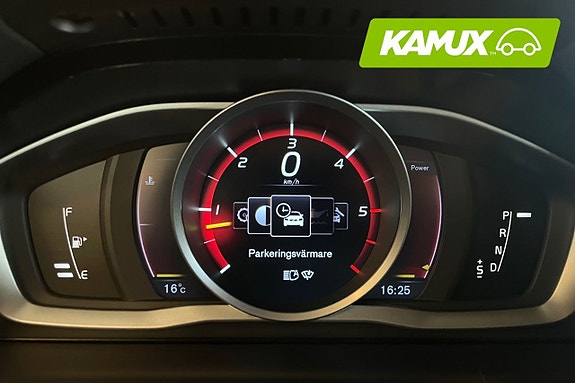 Volvo XC70 12 of 26