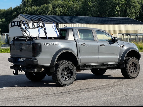 Ford Ranger Raptor 2 of 4