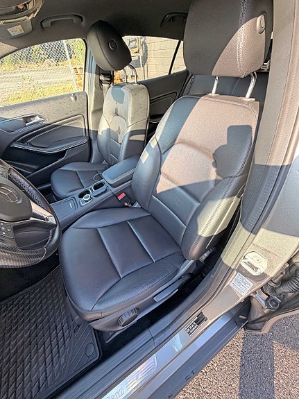 Mercedes-Benz GLA 220 6 of 15