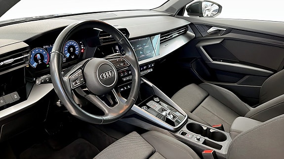 Audi A3 8 of 16