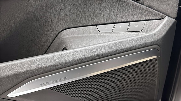 Audi Q8 e-tron 18 of 24
