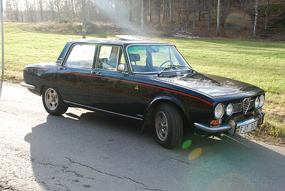 Alfa Romeo Berlina 2 of 5