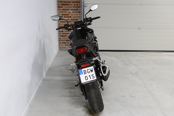 Honda CB 750 Hornet 5 of 8