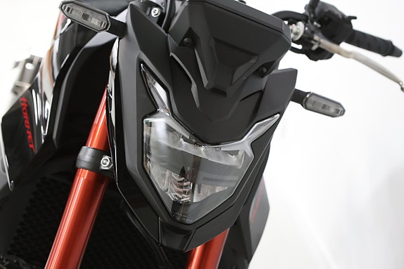 Honda CB 750 Hornet 4 of 8
