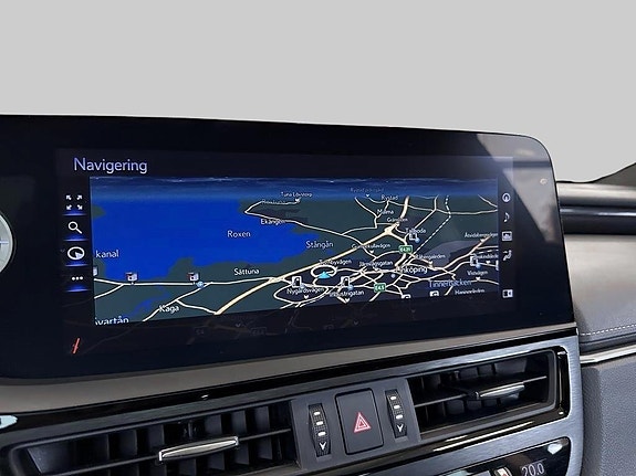 Lexus ES300h 14 of 16
