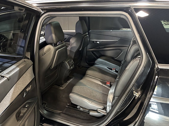 Peugeot 5008 18 of 26