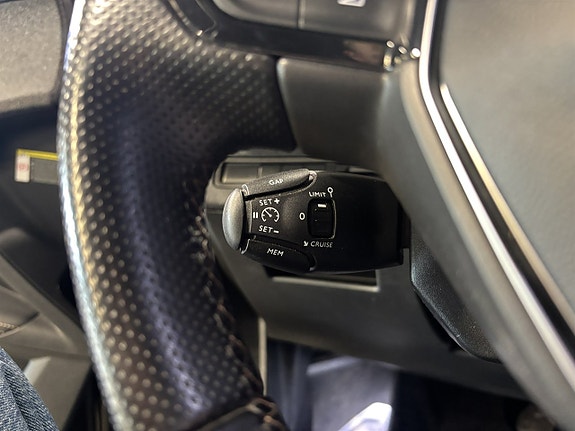 Peugeot 5008 16 of 26